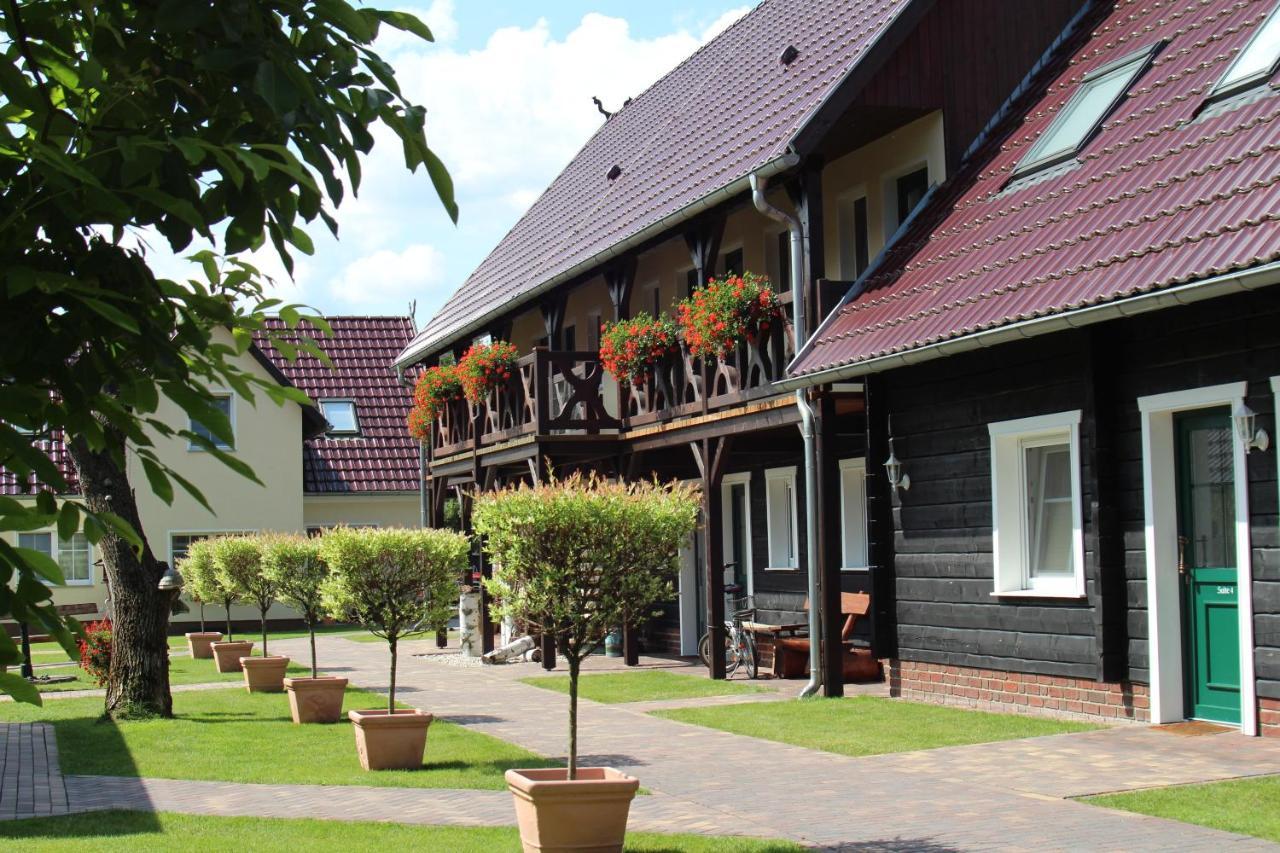 Hotel Zum Schlangenkoenig à Burg  Extérieur photo